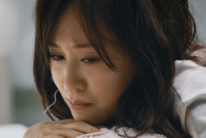 前田敦子の頬を伝う涙 女流監督と 泣ける ショートムービーで主演に Cinemacafe Net