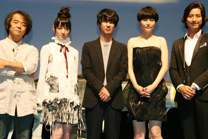 菊地凛子、セクシードレスで登場　押井守こだわりの豪華声優キャストが勢ぞろい 画像