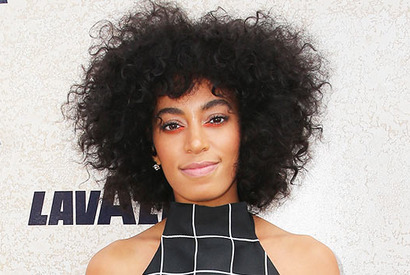 ビヨンセの妹・ソランジュ、ニューオーリーンズの町で踊りまくる 画像