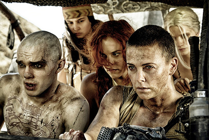 英国美男ニコラス・ホルトまで白塗りスキンヘッドに！ 新『マッドマックス』 画像