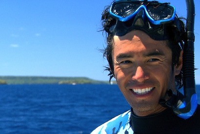 【特別映像】伊藤英明、奇跡の海で親子クジラと大接近！「子どもがいたら見せたい」 画像