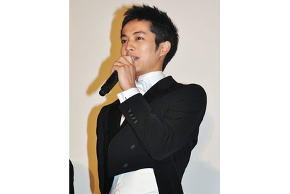 松坂桃李、サプライズにトラウマ？ 西田敏行からのメッセージに大感激！ 画像