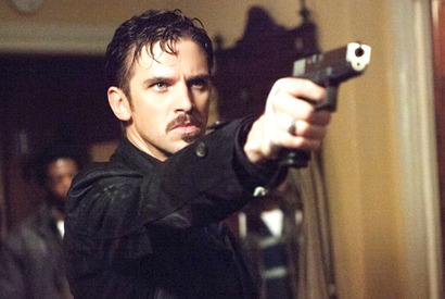 英国俳優ダン・スティーヴンス、猟奇殺人鬼に挑む…『誘拐の掟』劇中写真が到着 画像