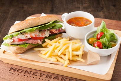 アメリカで行列の「ハニーベイクド・ハム」日本第1号店が虎ノ門にオープン！ 画像