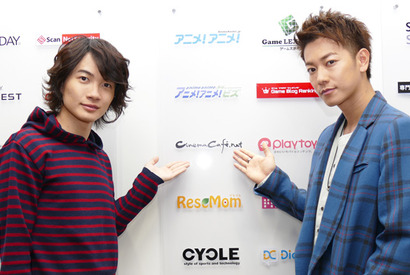 佐藤健＆神木隆之介がシネマカフェ編集部を訪問！『バクマン。』PRで“努力”の汗 画像