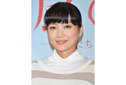 佐藤江梨子、出産後初の連ドラ主演作で共演者赤面の濃厚キス！「受け入れてます」 画像