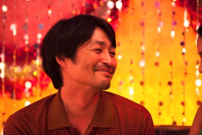 安田顕『俳優 亀岡拓次』に見る、“おひとりさま”満喫の極意とは!? 画像