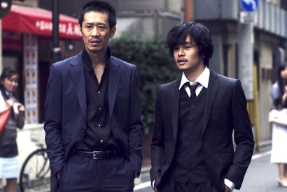 池松壮亮、怪しげな表情のワケは…『ディストラクション・ベイビーズ』新写真解禁 画像