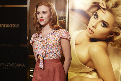 スカーレット・ヨハンソンに会える権利がチャリティ・オークションに出品 画像