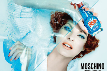 家庭用洗剤のユニークなボトルの新作フレグランスを発売 「モスキーノ」 画像