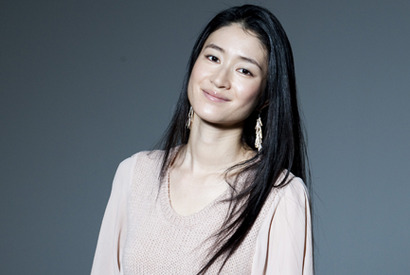 小雪インタビュー　「いまは、ものを捨てに捨ててる。わたし、出してます（笑）！」 画像