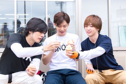 千葉雄大ら「男子旅」で女子力発揮!?　自撮りや被りモノ姿のオフショットも到着 画像