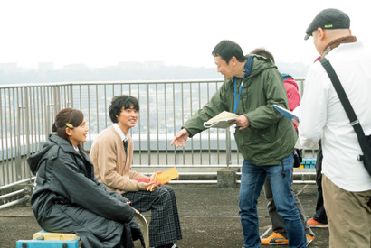 山崎賢人、初共演の川口春奈は「役とのギャップも印象的」『一週間フレンズ。』撮影レポ 画像