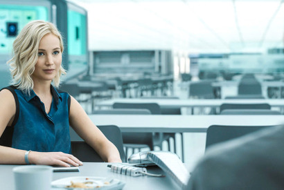 【特別映像】ジェニファー・ローレンス、クリス・プラットのイケメン発言に“乙女顔” 画像