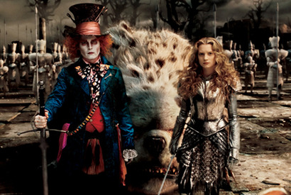 ジョニー・デップがクネクネとダンス！　『アリス』ブルーレイ収録の特別映像が到着 画像