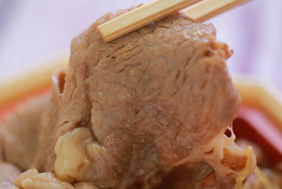 芸能人もこの黒毛和牛にトリコ ぜいたくお昼ごはん「浅草今半」 画像