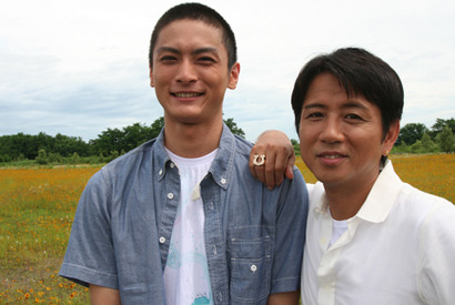 高良健吾、藤井フミヤによる主演映画の主題歌ビデオで映画の1年後の物語に出演 画像