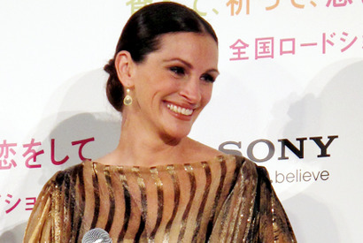 ジュリア　浴衣風ドレスで日本の“夏祭り初体験” 画像