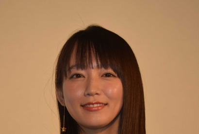 吉岡里帆、念願のネコ仕事ゲットに「うれしくて、耳ピョンと出てくる感じ！」 画像