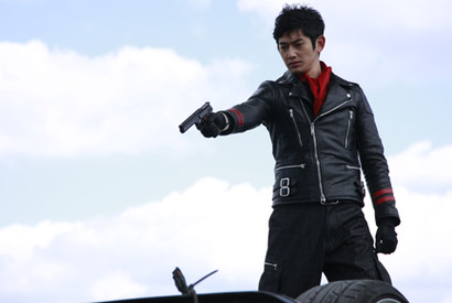 『ワイルド7』男心をくすぐる瑛太らのアジトに潜入！　アクションの一端も明らかに 画像