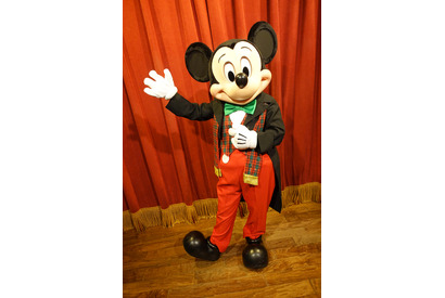 【海外ディズニー】大人気の“しゃべる”ミッキーとグリーティング、5月12日に終了か？ 画像