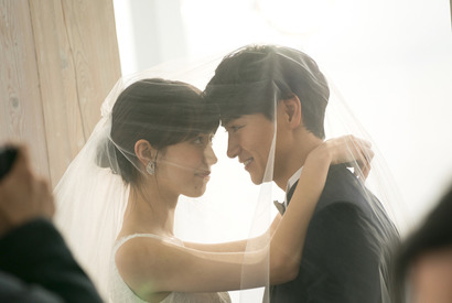 ゼクシィ11代目cmガール決定 新郎 細田善彦と 一万回のキス Cinemacafe Net