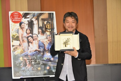 パルムドール受賞の是枝監督が凱旋帰国！ 安藤サクラの“泣き演技”は「特別な瞬間」 画像