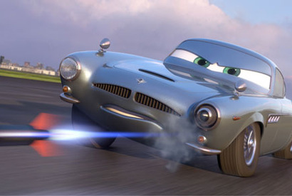 まるで『007』？　『カーズ2』冒頭の激しいカーアクション映像を独占入手！ 画像