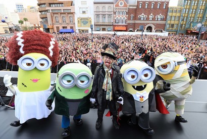【USJ】HYDEとミニオンがハロパでコラボ！豪華競演に1万人熱狂！ 画像