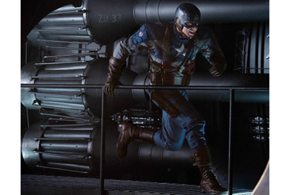 速さも跳躍も世界陸上超え？　『キャプテン・アメリカ』迫力の“超人”映像公開！ 画像