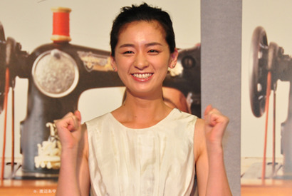 尾野真千子、パワフルな朝ドラヒロイン役を肉食で乗り切る！ 画像