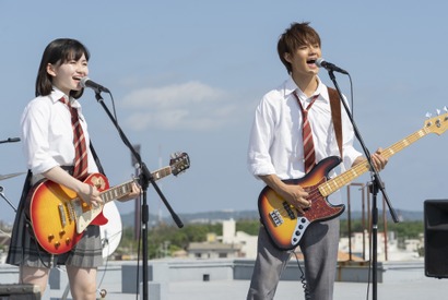 佐野勇斗 国境の フェンス 越えて想い届け 小さな恋のうた 第2弾予告 Cinemacafe Net