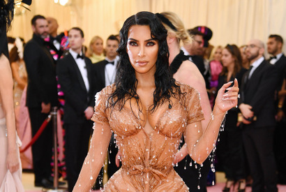 キム・カーダシアン、下着ブランドに「Kimono」と名付けて炎上 商標登録申請も 画像