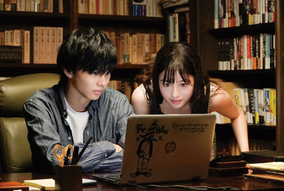 佐藤大樹のアドリブも…橋本環奈と悩み支え合う『小説の神様』ドラマチックな特別映像 画像