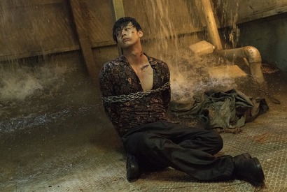 竹内涼真、新たな色気とアクションで魅せる！『太陽は動かない』 画像