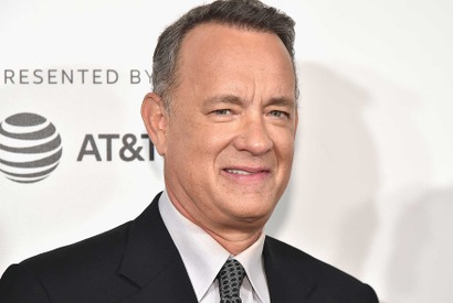 新型コロナウイルスから回復のトム・ハンクス、 自宅のキッチンから「SNL」に出演 画像