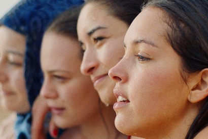 本国で上映中止に…自由を纏い闘う女性たち描く『パピチャ 未来へのランウェイ』 画像