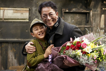 水谷豊、焼け野原の中で役者魂を見せつける！　『少年H』韓国ロケ敢行 画像