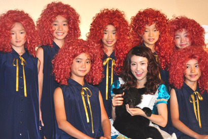 大島優子、生後6か月のこぐまをムギュー！ 画像