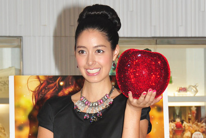 森泉、「王子様はどこかにいるはずだけど、まだいいかな」 画像