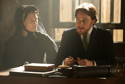 J・マカヴォイのイタズラ顔に胸きゅん　『声をかくす人』インタビュー映像到着！ 画像