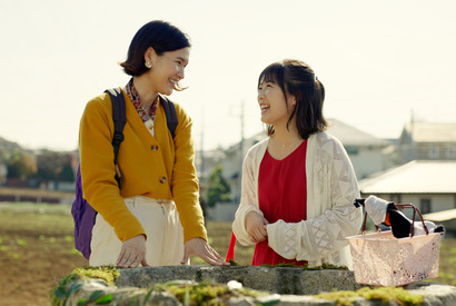 伊藤沙莉＆堺小春、息の合った早口告知を披露！Huluオリジナル「THE LIMIT」 画像