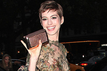 アン・ハサウェイ、スピルバーグの新作SF映画に出演交渉中 画像