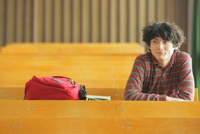 “踊る”高良健吾!?　『横道世之介』特報映像が解禁 画像