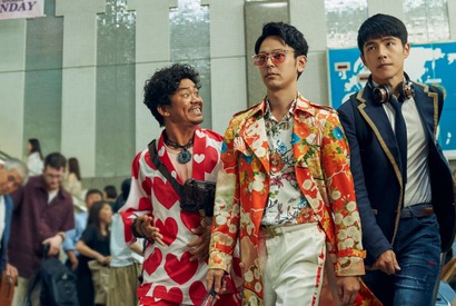 “探偵”妻夫木聡、ド派手なスーツ姿を披露『唐人街探偵』場面写真 画像