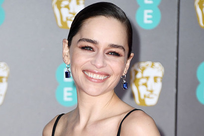 エミリア・クラークがコミック作家デビュー、主人公のシングルマザーは生理時にスーパーパワーを発揮 画像