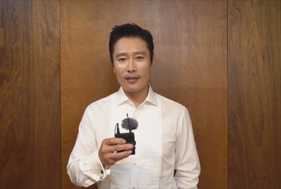 イ・ビョンホン、『白頭山大噴火』公開待つファンにメッセージ！オフショットも到着 画像