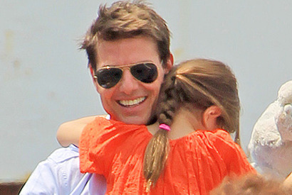 トム・クルーズ、感謝祭に娘・スリちゃんと久々の再会！ 画像