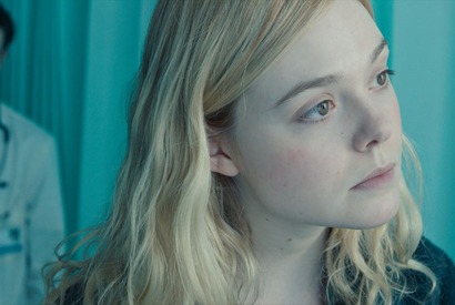 エル・ファニング「今まで演じた役柄とは違う」『選ばなかったみち』キャスト・監督コメント＆場面写真 画像