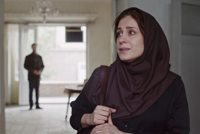 「人として私に謝って」正義のために闘う迫真の演技『白い牛のバラッド』本編映像 画像